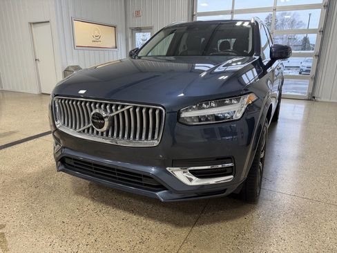 Used 2022 Volvo XC90 T8 Inscription image 44