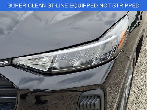 Used 2025 Ford Escape ST-Line FWD image 9