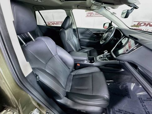 Used 2021 Subaru Outback Limited AWD/4WD image 34