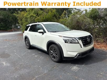 Used 2022 Nissan Pathfinder SV