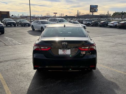 Used 2021 Toyota Camry LE image 17