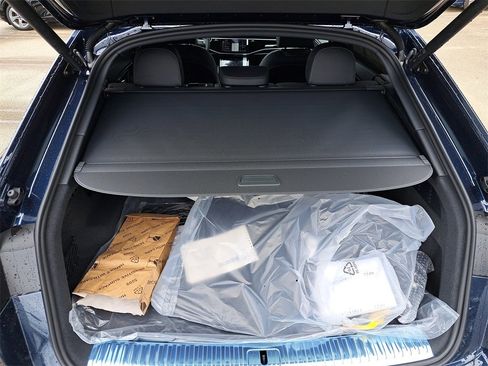 New 2026 Audi Q8 Premium Plus image 31