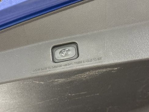 Used 2013 Ford Explorer Limited image 35