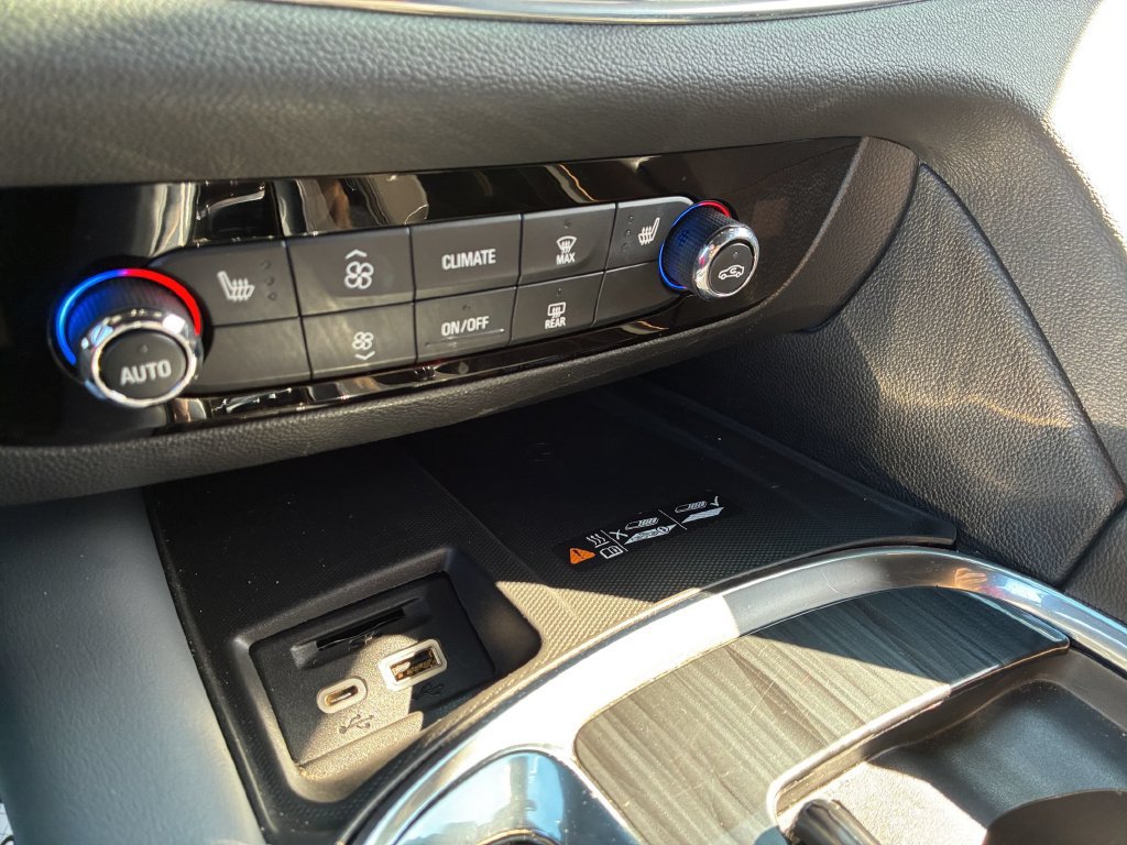 Used 2023 Buick Enclave Essence FWD image 20