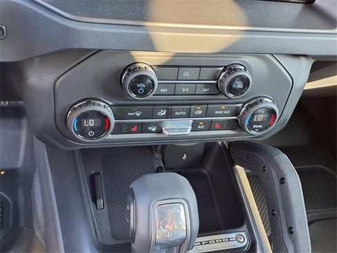 New 2025 Ford Bronco Big Bend w/ Black Diamond Package image 14