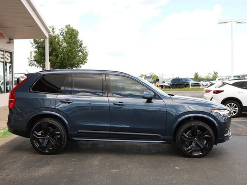 Used 2025 Volvo XC90 B6 Ultra w/ Protection Package AWD/4WD image 4