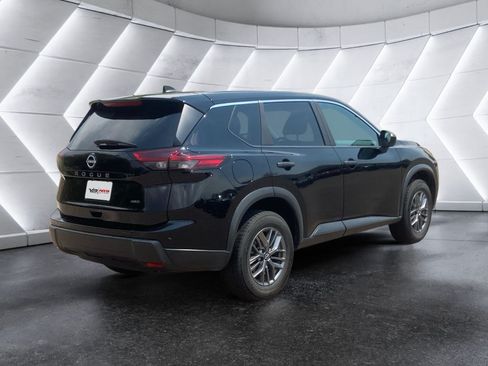 Used 2024 Nissan Rogue S AWD/4WD image 4