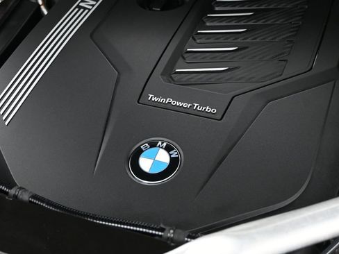 Used 2023 BMW X5 xDrive40i AWD/4WD image 5