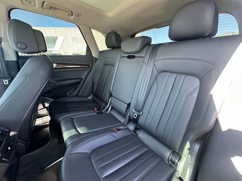 Used 2020 Audi Q5 2.0T Premium w/ Convenience Package image 22