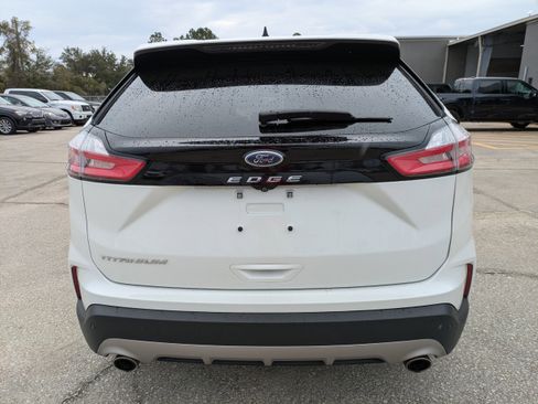 Used 2021 Ford Edge Titanium image 5