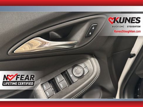 Used 2025 Buick Encore GX Preferred image 21