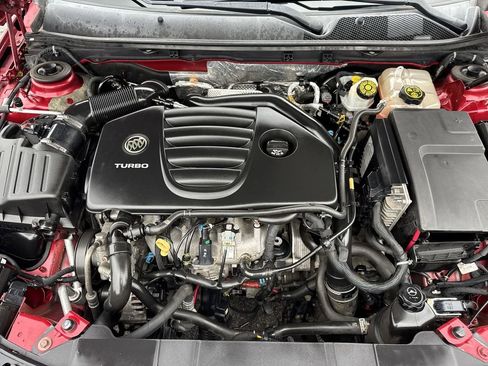 Certified 2013 Buick Regal Premium image 27
