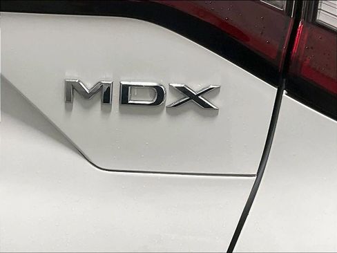 Used 2025 Acura MDX SH-AWD image 30