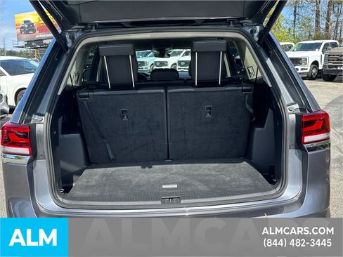 Used 2025 Volkswagen Atlas SE image 23