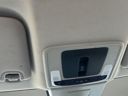 Used 2022 Honda Civic EX image 29