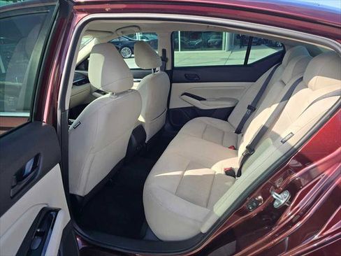 Used 2023 Nissan Altima 2.5 SV FWD image 18
