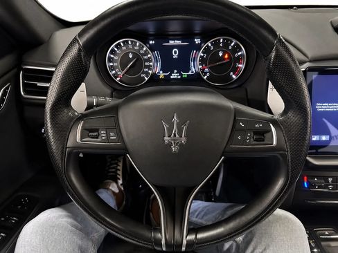 Used 2022 Maserati Ghibli Modena Q4 AWD/4WD image 31