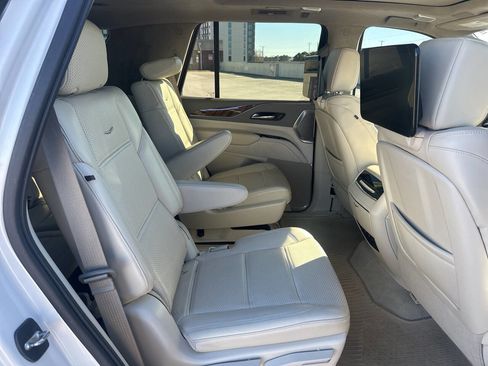 Used 2021 Cadillac Escalade Sport Platinum image 20