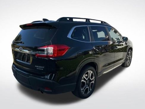 Used 2023 Subaru Ascent Limited w/ Technology Package AWD/4WD image 3