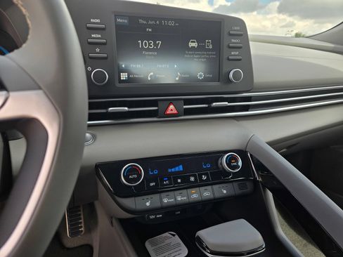 New 2026 Hyundai Elantra SEL Sport Premium FWD image 11