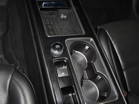 Used 2024 Lincoln Corsair AWD w/ Equipment Group 101A image 17
