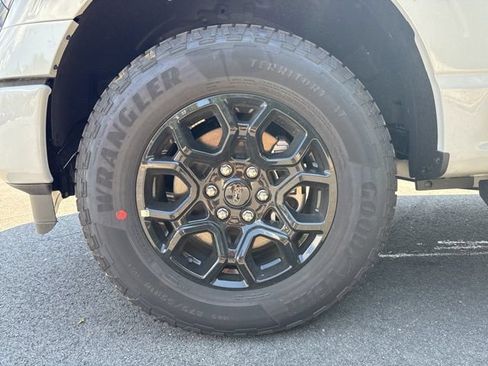 Used 2026 Ford F150 XLT w/ Equipment Group 302A MID AWD/4WD image 9