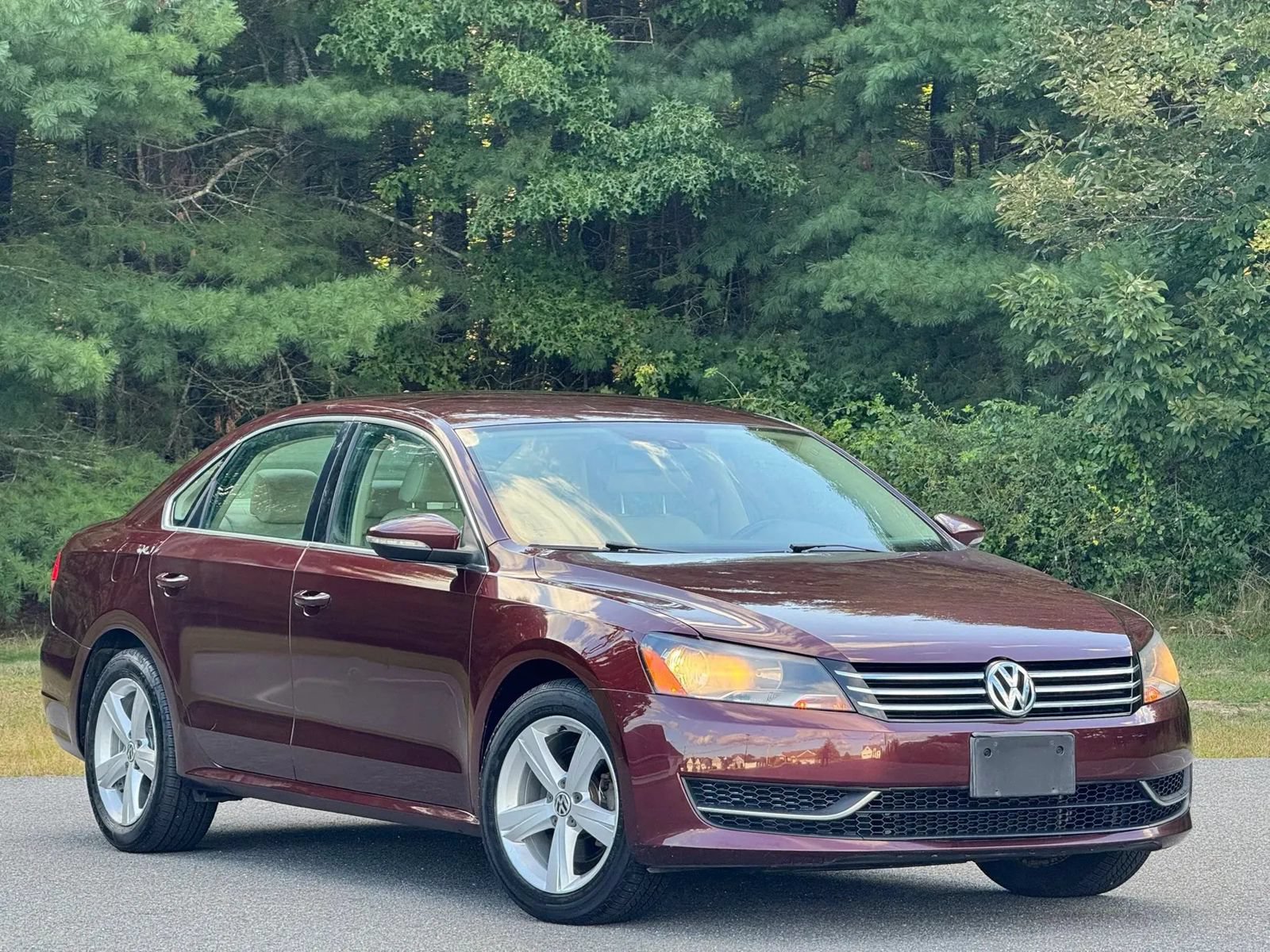 Used 2012 Volkswagen Passat 2.5 SE FWD image 2