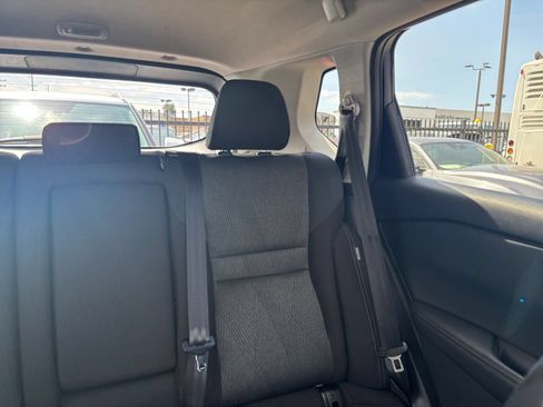 Used 2025 Nissan Rogue SV FWD image 38