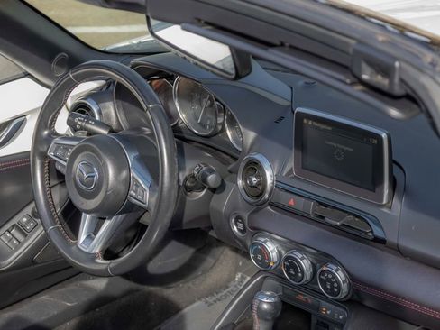 Used 2016 MAZDA MX-5 Miata Grand Touring image 19