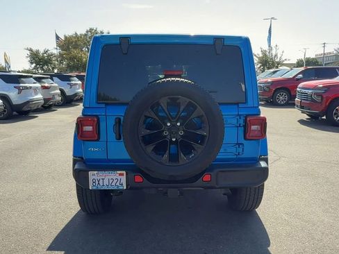 Used 2021 Jeep Wrangler Unlimited Sahara w/ Cold Weather Group image 6