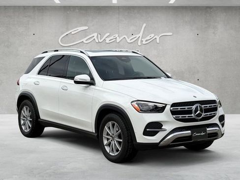 Used 2024 Mercedes-Benz GLE 450e 4MATIC image 2