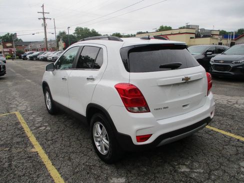Used 2019 Chevrolet Trax LT w/ LT Convenience Package AWD/4WD image 2