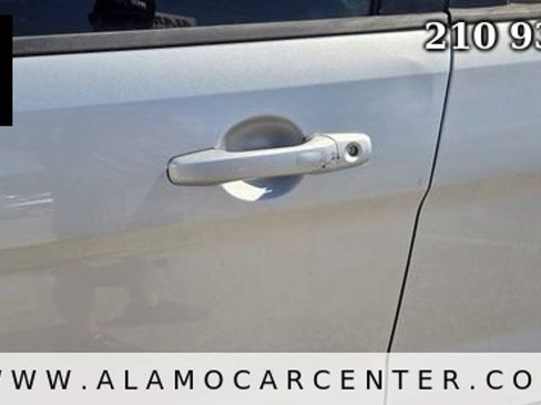 Used 2016 Ford Explorer XLT w/ Equipment Group 202A FWD image 9