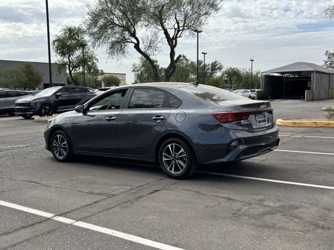 Certified 2023 Kia Forte LXS FWD image 4