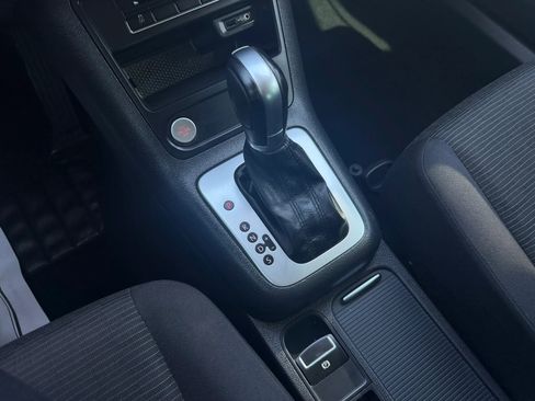 Used 2017 Volkswagen Tiguan Limited w/ Premium Package image 24