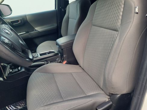Used 2023 Toyota Tacoma SR RWD image 21