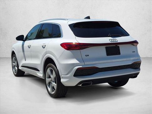 Certified 2025 Audi Q5 Premium w/ Premium Plus AWD/4WD image 8