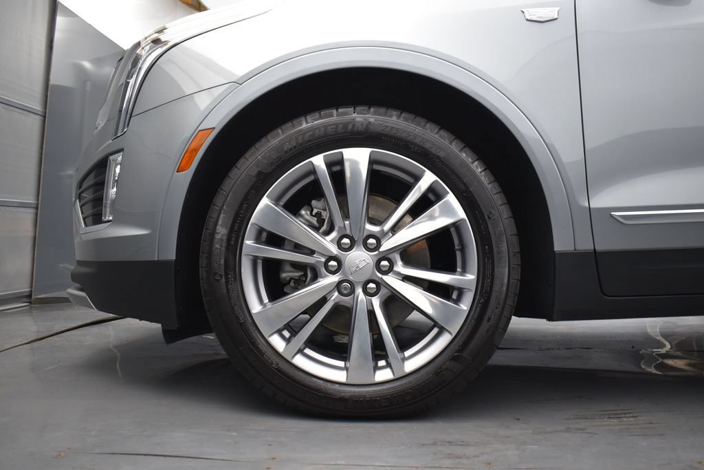 Certified 2024 Cadillac XT5 Premium Luxury AWD/4WD image 8