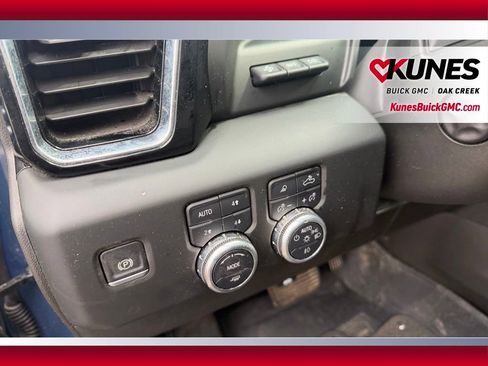 Used 2024 GMC Sierra 1500 Denali w/ Denali Reserve Package AWD/4WD image 10