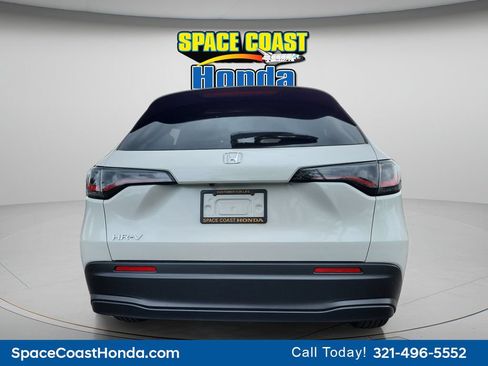 New 2026 Honda HR-V LX image 4