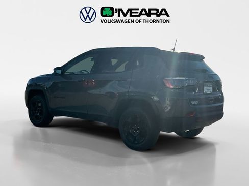 Used 2023 Jeep Compass Trailhawk image 3
