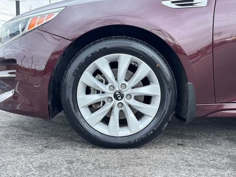 Used 2017 Kia Optima EX image 13
