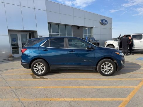 Used 2021 Chevrolet Equinox LT AWD/4WD image 8