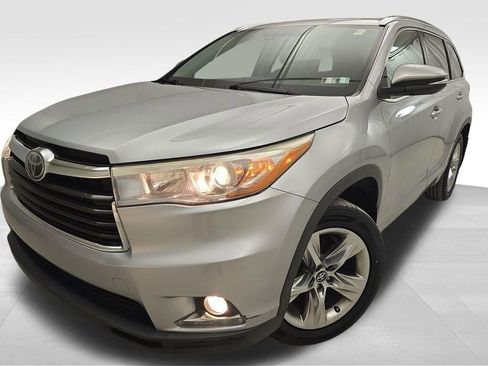 Used 2016 Toyota Highlander Limited w/ Driver Technology Package image 1