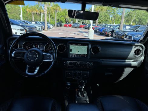 Used 2021 Jeep Wrangler Unlimited Sahara AWD/4WD image 29