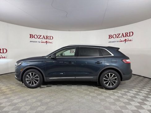 Used 2022 Lincoln Nautilus FWD image 5