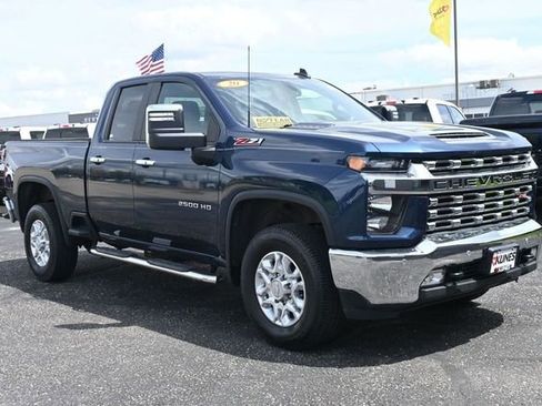 Used 2020 Chevrolet Silverado 2500 LT w/ All Star Edition AWD/4WD image 2
