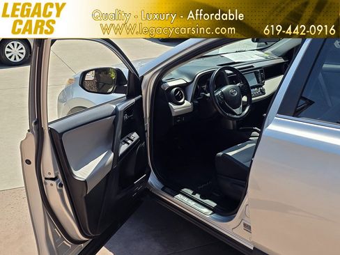 Used 2016 Toyota RAV4 XLE AWD/4WD image 45