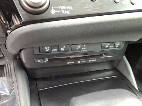 Certified 2022 Lexus ES 350 w/ Premium Package FWD image 19