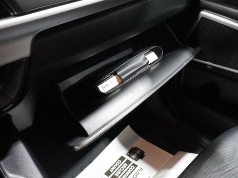 Used 2020 Kia Telluride LX AWD/4WD image 34